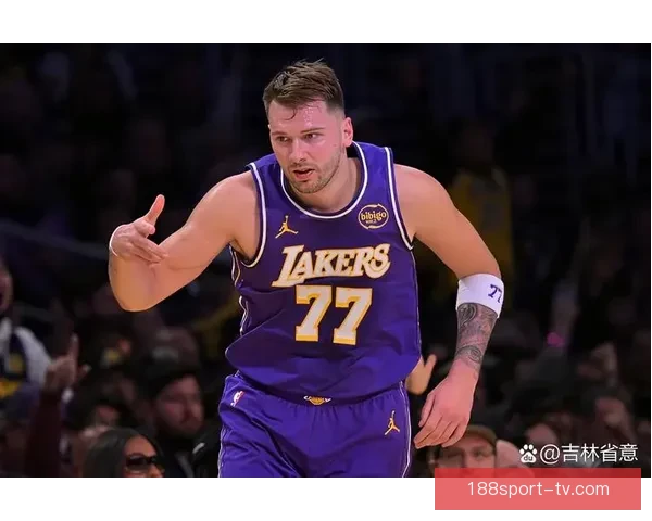 东契奇连续12场30分领跑全联盟 场均近40分助湖人豪取十一胜一负